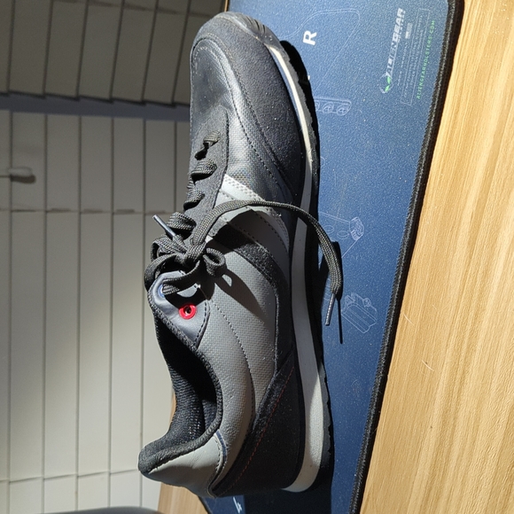 Tommy Hilfiger Men's 10.5 Black and Grey - Picture 8 of 9